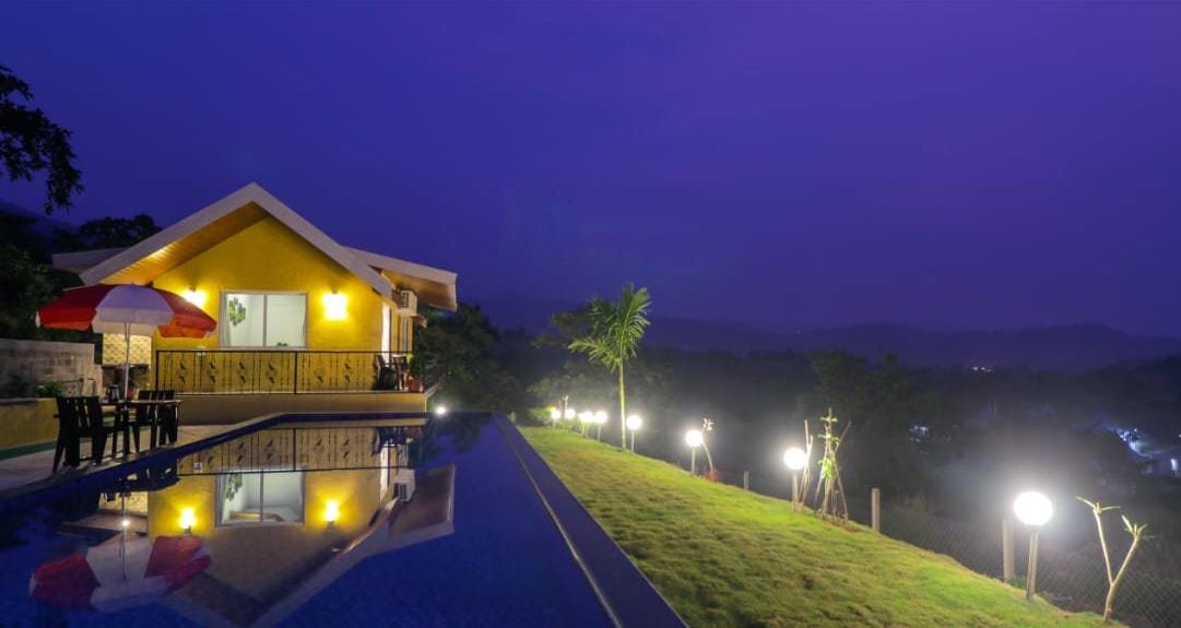 Experience Luxury | by the Lake